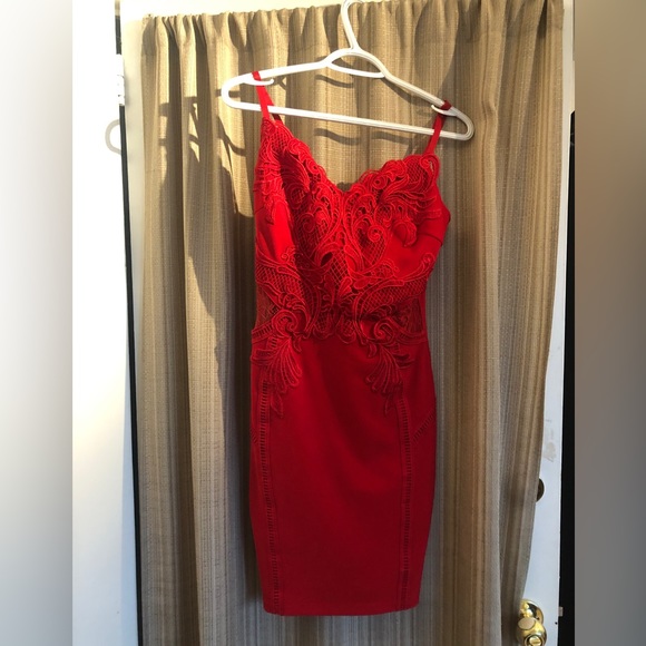 Lipsy London Red bodycon dress - Picture 3 of 5